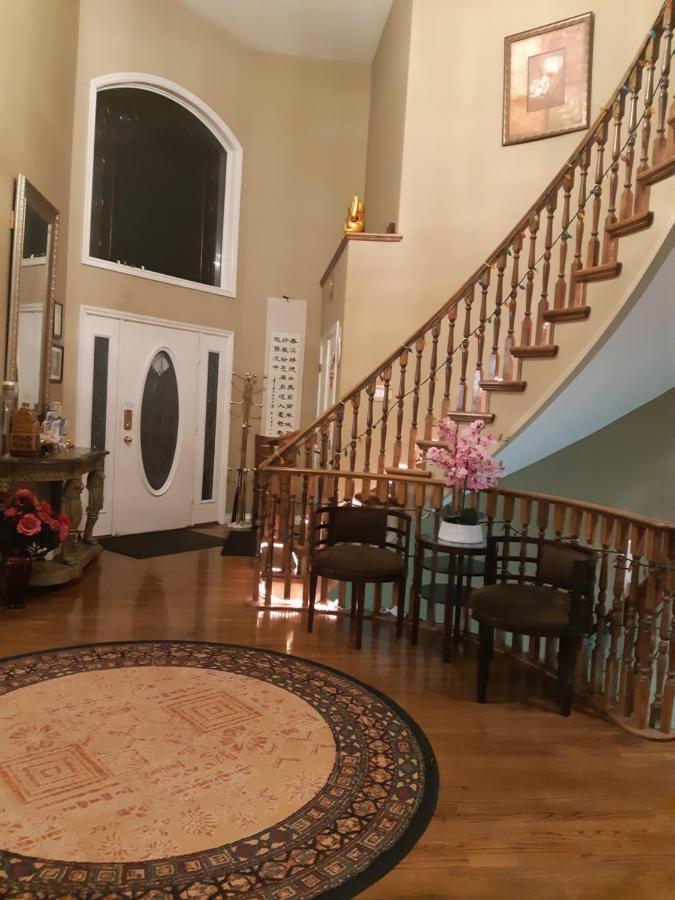 Lakeview House With 4 Rooms Kelowna Near Downtown & Knox Moutain Quarto foto