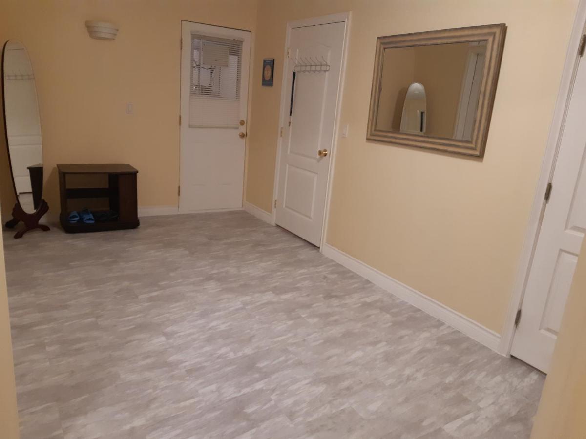 Lakeview House With 4 Rooms Kelowna Near Downtown & Knox Moutain Exterior foto